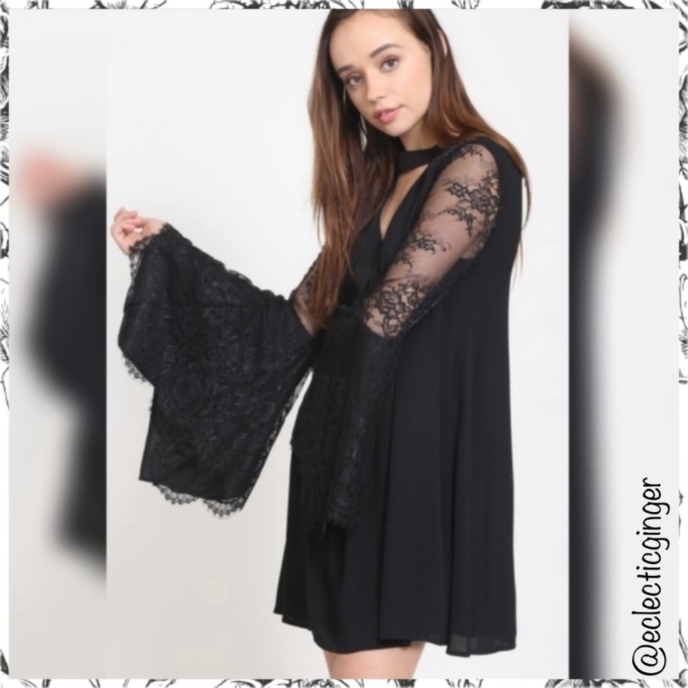 Black lace bell sleeve dress S/M/L
